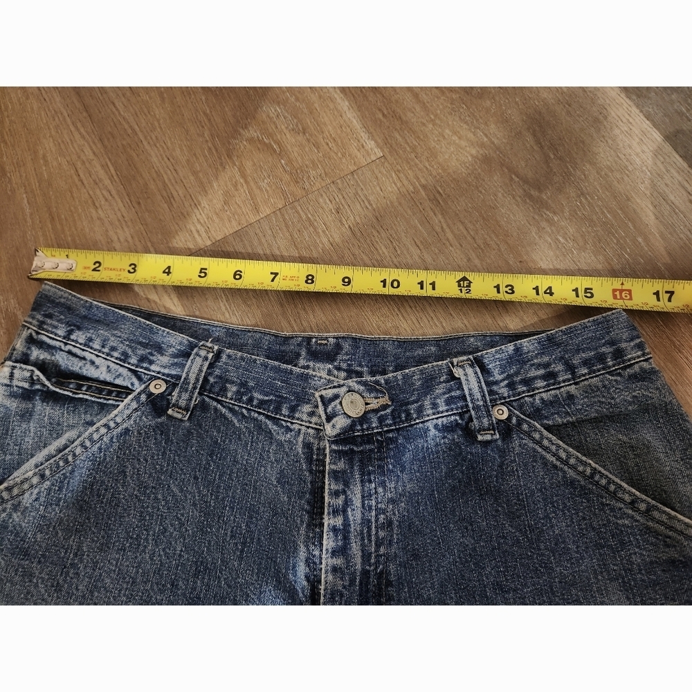 Wrangler Men's Relaxed Jeans in Blue - Picture 5 of 13